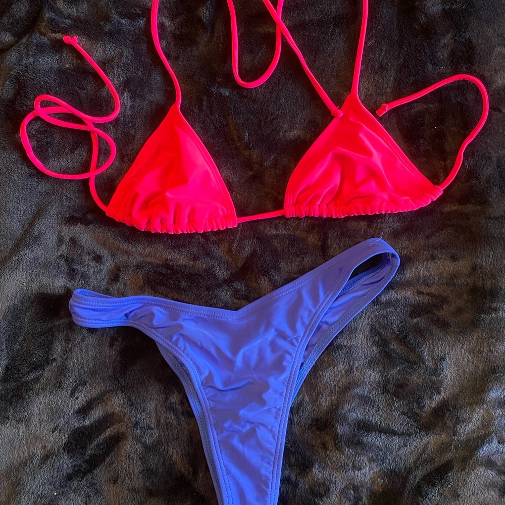 Bikini Bundle - Picture 2 of 4
